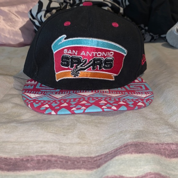 San Antonio Spurs SnapBack - Picture 1 of 3